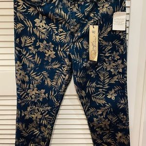 DG2 Hand Painted Gold Foil Jeans size 12